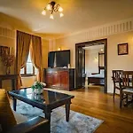 Premium Design With Private Balcony Apartment