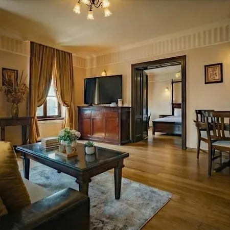 Premium Design With Private Balcony 아파트 *